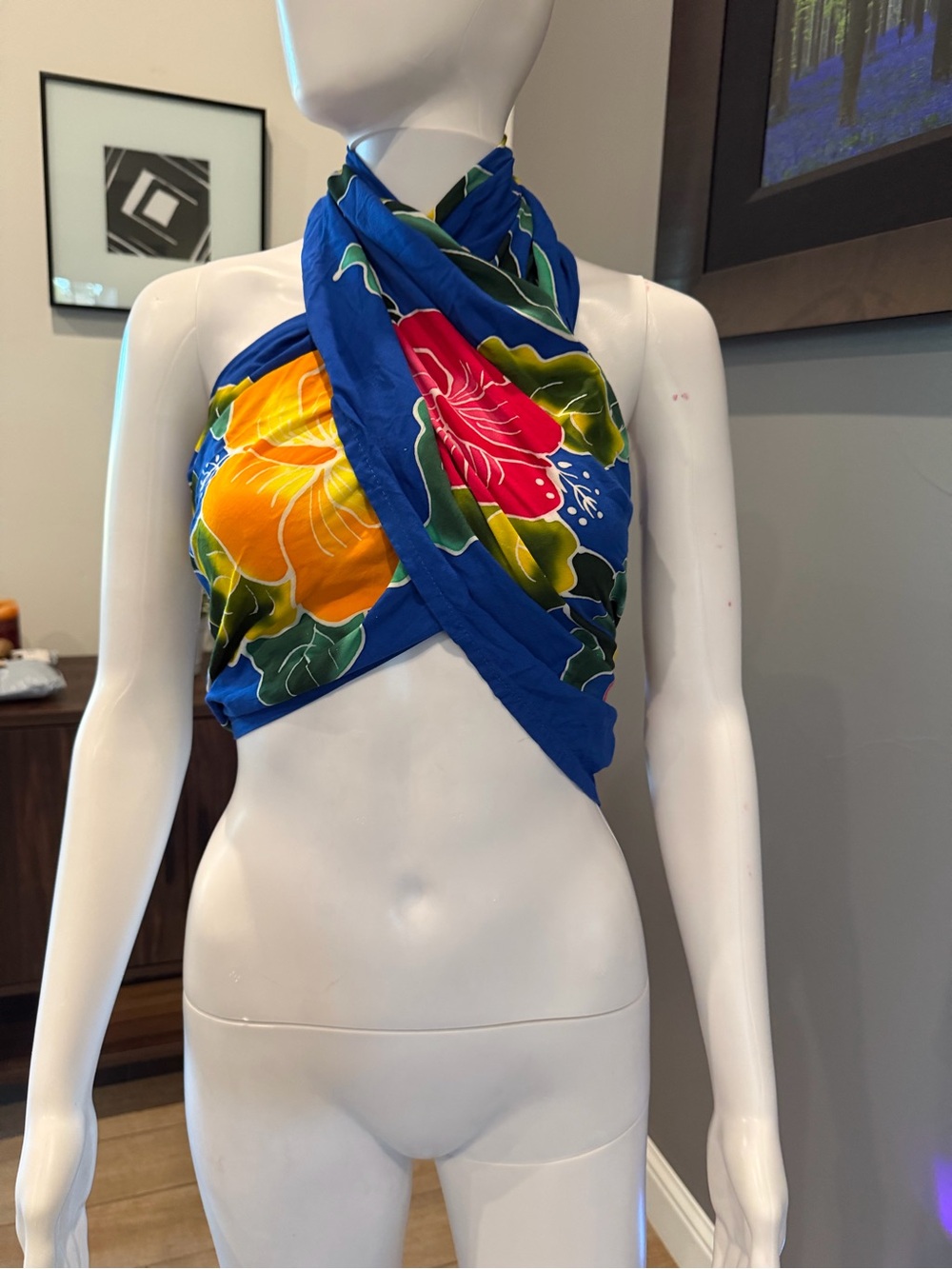 Boutique Hawaiian Tropical Floral Sarong / Pareo Wrap Cover-Up